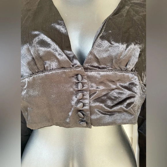 Zara women’s trafaluc collection cropped long sleeve cropped V neck button down - Picture 4 of 6